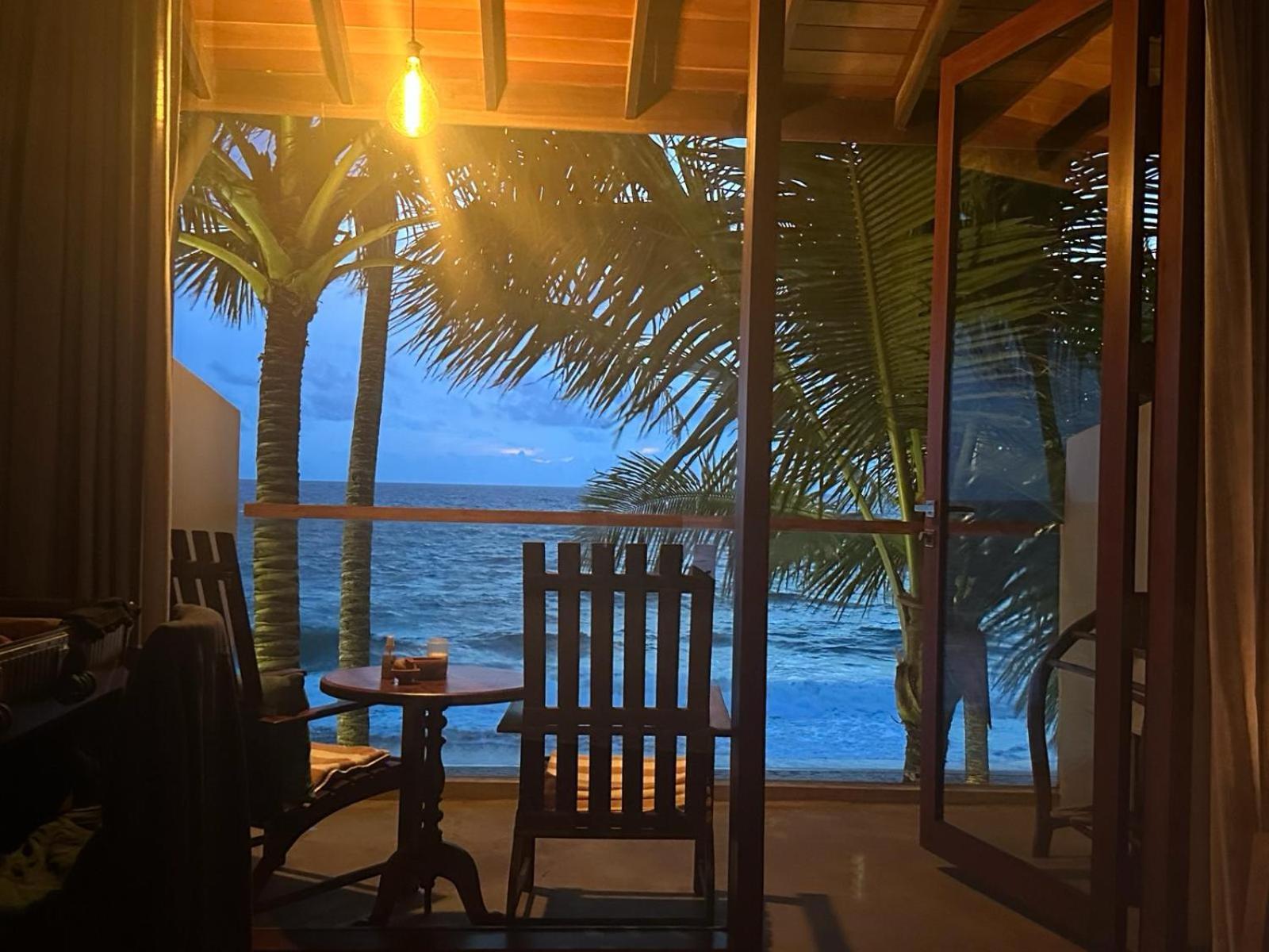 Bk Beach Boutique Hotel - Hikkaduwa Extérieur photo